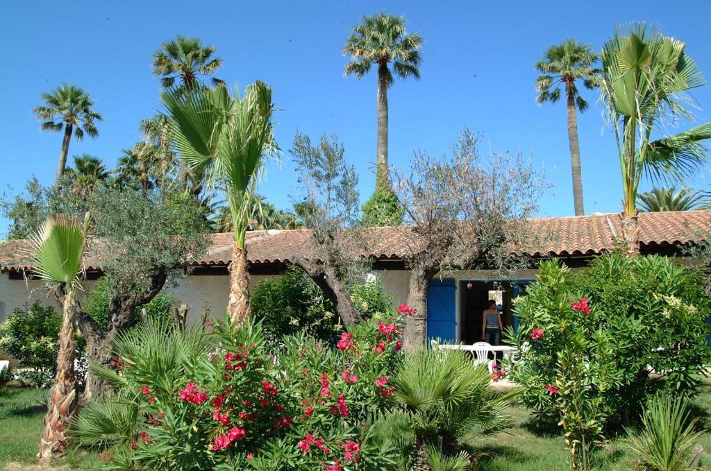 Two-Bedroom Cottage,890712028:JPEG